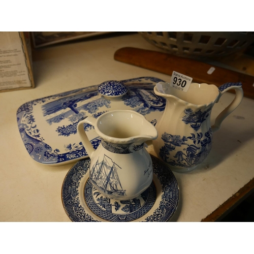 930 - LOT OF BLUE & WHITE WARE