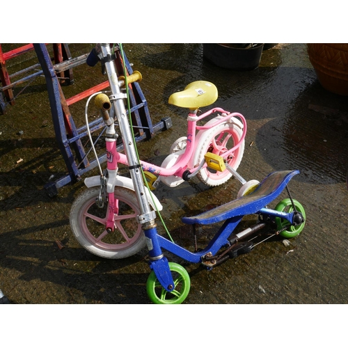 67 - CHILDS BIKE & SCOOTER