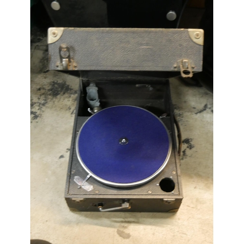 862 - RECORD PLAYER