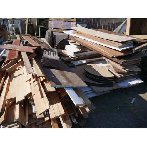 9 - LOT OF TIMBER