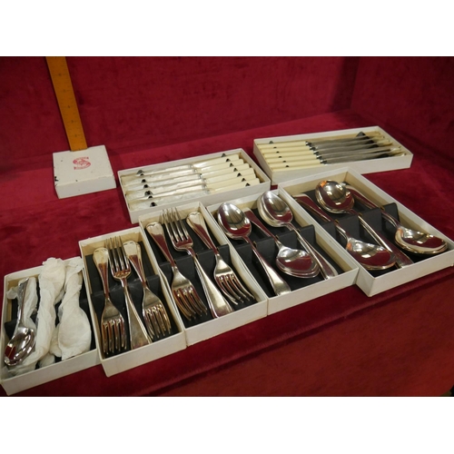 36 - LOT OF BOXED CUTLERY