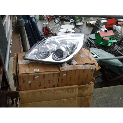 210 - BOXED HEADLAMPS FOR VAUXHALL VECTRA