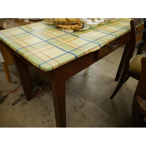 694 - PINE TABLE