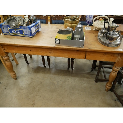 716 - LARGE PINE KITCHEN TABLE