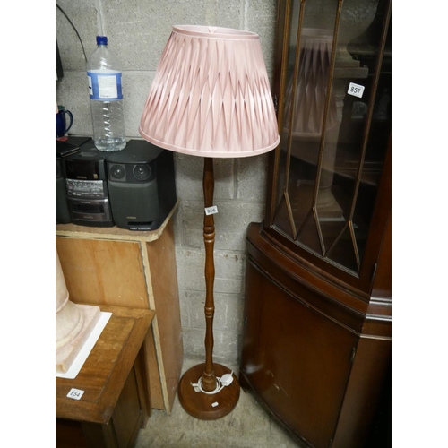 856 - STANDARD LAMP