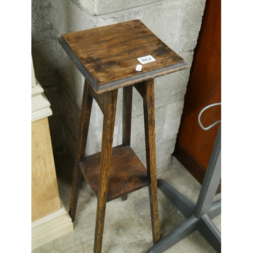 862 - OAK PLANT STAND