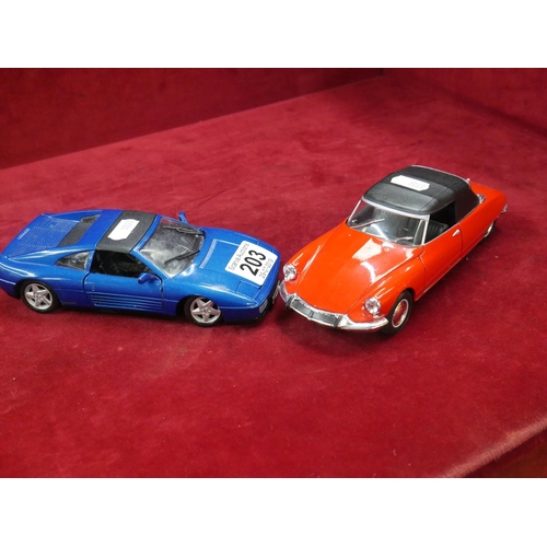 203 - 2 MODEL CARS