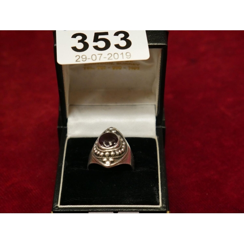 353 - SILVER RING