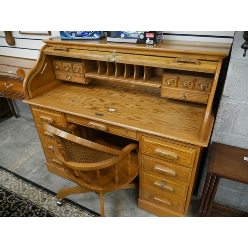 383 - OAK ROLL TOP DESK & CHAIR TO MATCH