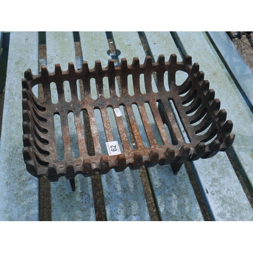 62 - DOG GRATE