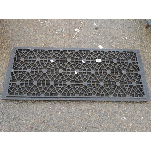 22 - CAST IRON FLOOR VENT