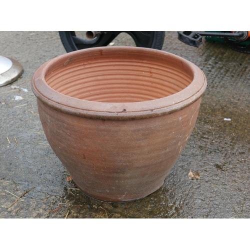 54 - LARGE PLANTER