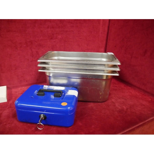 120 - CASH BOX & BAIN MARIE TRAYS