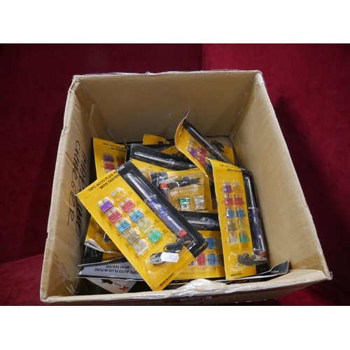 136 - BOX LOT