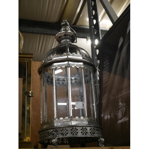 200 - CANDLE LANTERN