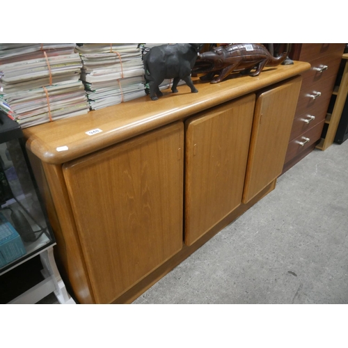 948 - TEAK SIDEBOARD