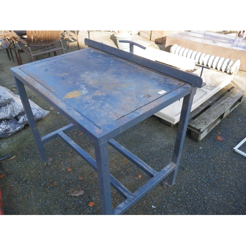 17 - STEEL WORK TABLE WITH BENDER