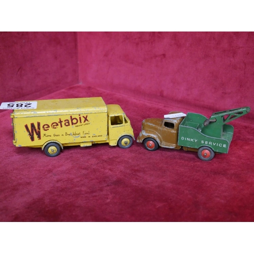 285 - DINKY WHEATABIX LORRY & DINKY RECOVERY TRUCK