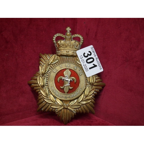 301 - KINGS MILITARY BADGE