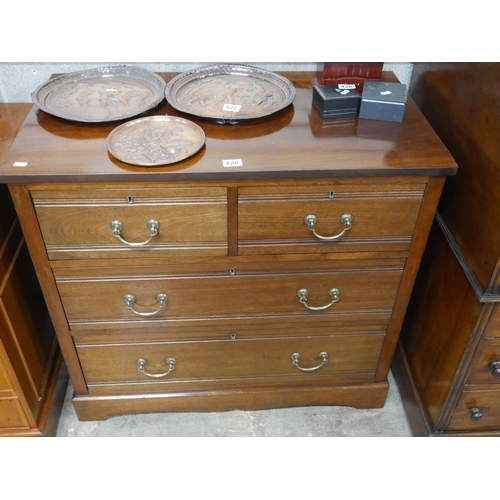 426 - VICTORIAN 2 OVER 2 CHEST OF DRAWERS