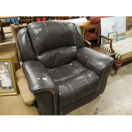 540 - ARMCHAIR