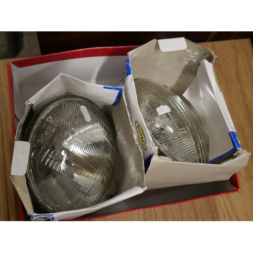 559 - PAIR OF SEALED HEADLAMPS