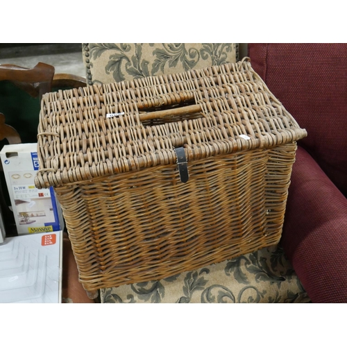 588 - HAMPER BASKET