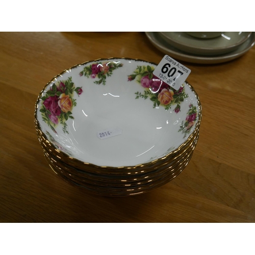 607 - 6 OLD COUNTRY ROSE SOUP BOWLS