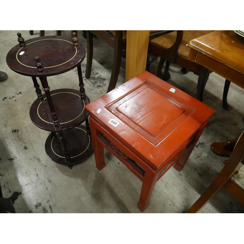 668 - ORIENTAL TABLE & LAMP TABLE