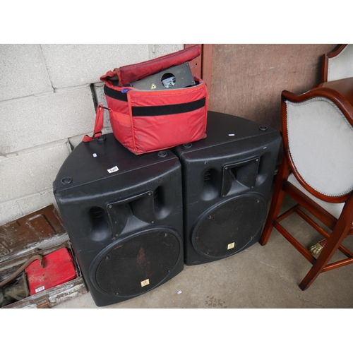 120 - 2 LARGE SPEAKERS & CABLES