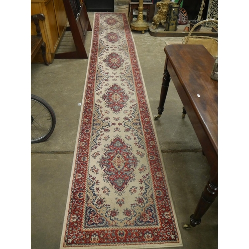 266 - LONG RUNNER RUG