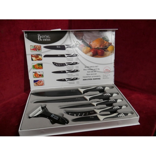 152 - NEW KNIFE SET