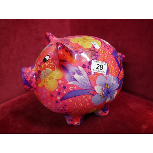 29 - PIGGY BANK