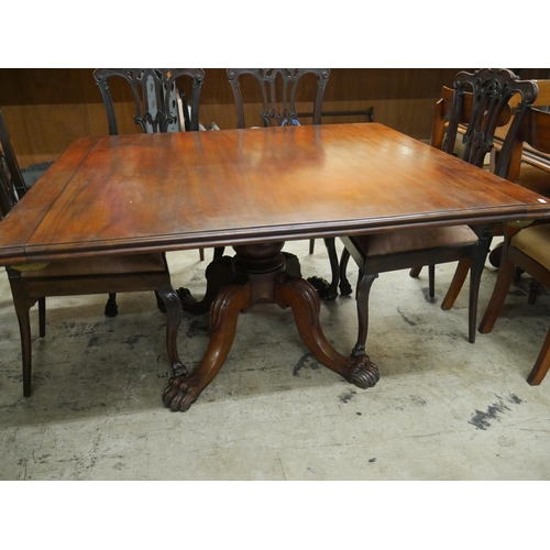 774 - WILLIAM IV PAW FOOT TILT TOP TABLE