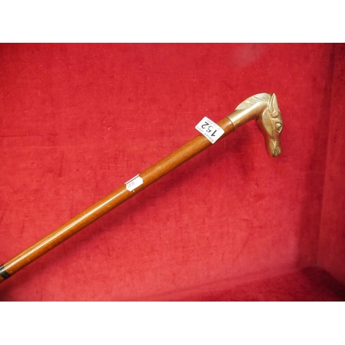 152 - HORSE HANDLED WALKING STICK