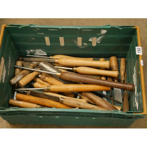 152 - BOX OF LATHE CHISELS