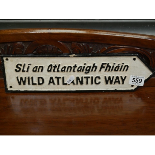 559 - ATLANTIC WAY SIGN