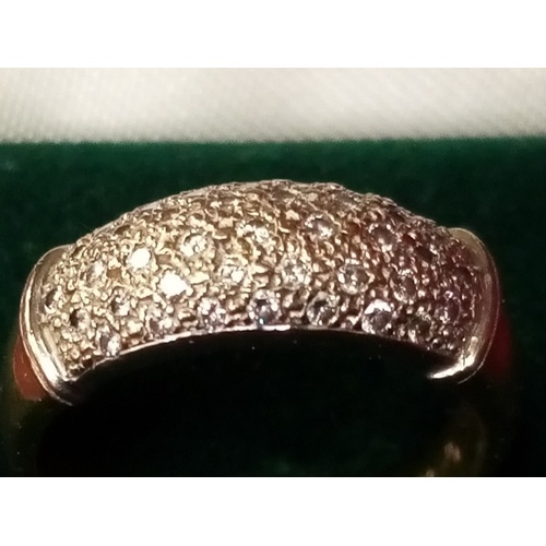 390 - 18CT GOLD DIAMOND BAND RING SIZE P