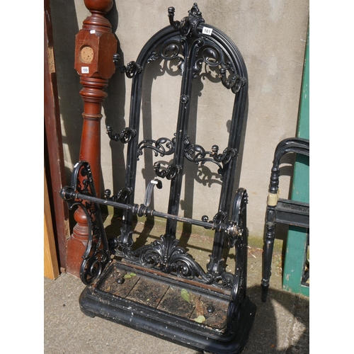 101 - CAST IRON WALL STAND FOR REPAIR