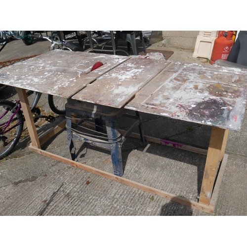 12 - SAW BENCH (NOT WORKING)