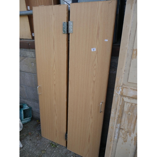 27 - 2 SMALL DOORS