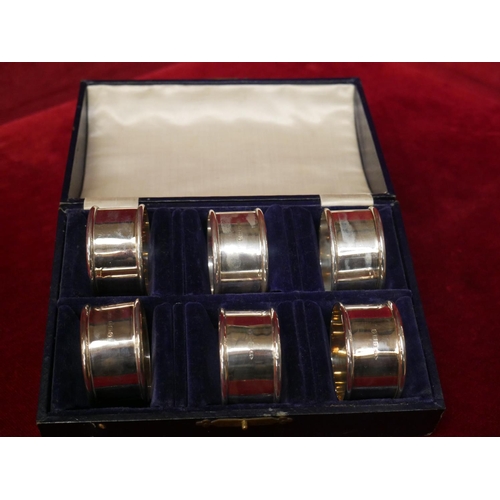 325 - 6 SILVER BOXED NAPKIN RINGS