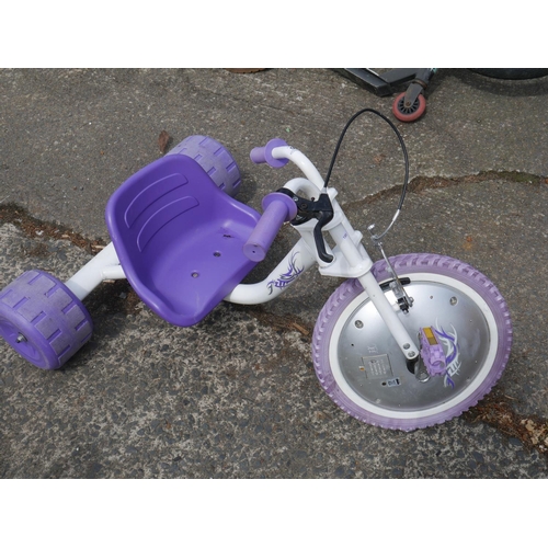 16 - CHILDS TRIKE