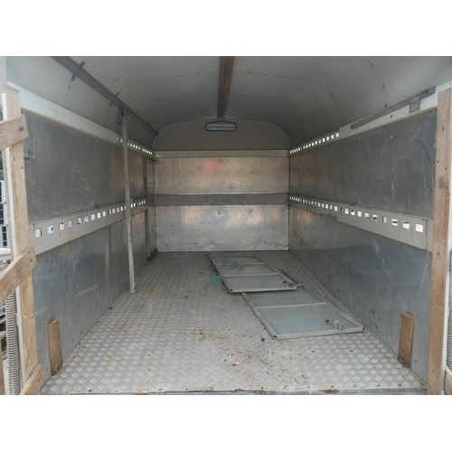 8 - BATESON CATTLE TRAILER 12 X 6
WITH MOUNTABLE BODY & DIVIDING DECK GATES (NO DECK)