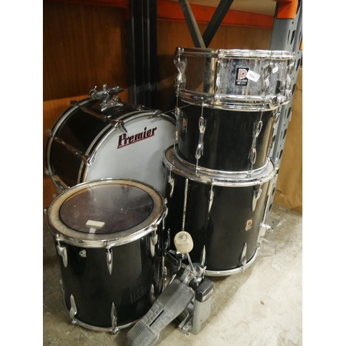 984 - DRUM KIT