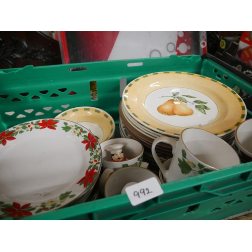 992 - BOX OF PLATES ETC