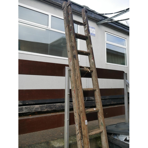 125 - WOODEN EXTENSION LADDER