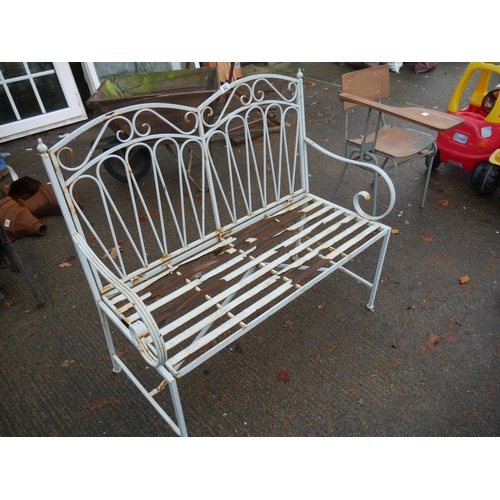 82 - FOLDING GARDEN SEAT