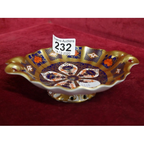 232 - SMALL CROWN DERBY DISH