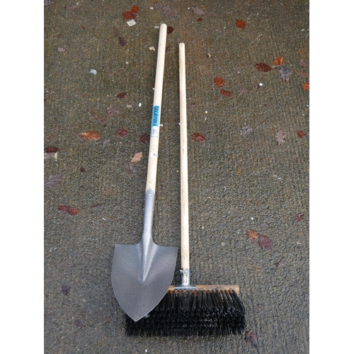 61 - NEW SHOVEL & BRUSH